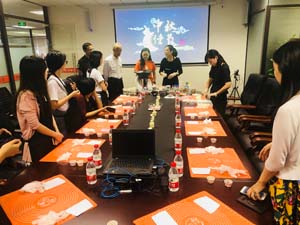 上海利程工会开展“浓情中秋·饼承情怀”月饼DIY制作活动